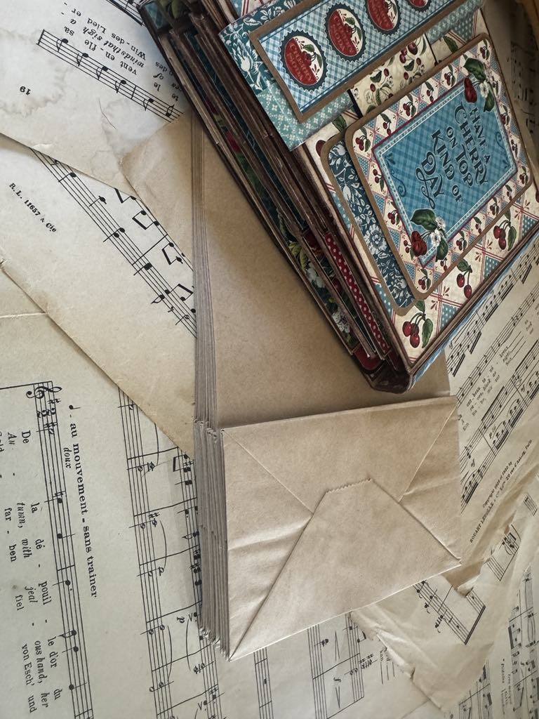KRAFT LUNCH BAGS FOR ALBUM MAKING