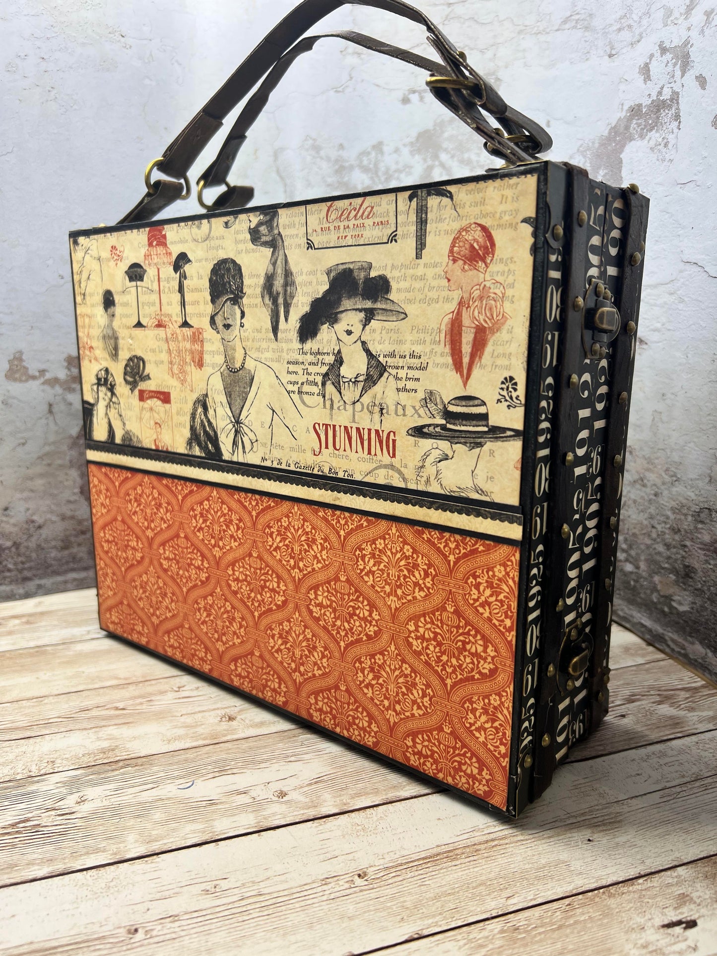 Suitcase full of Couture - Interactive Album and Suitcase Kit